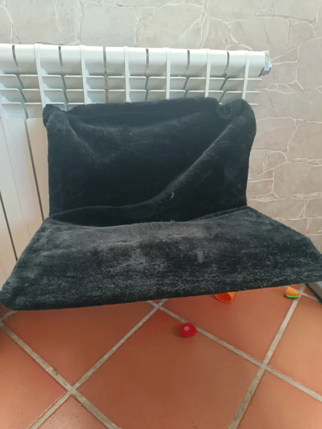 Cama para gato radiador negra