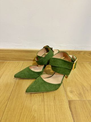 Zapatos estiletos tacón verde gamuza talla 36