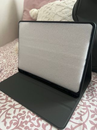 Funda iPad 7/8/9 Generación Lunares