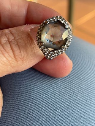 Anillo Swarovski Gris y Plateado