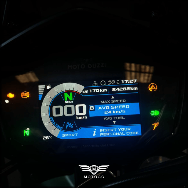 Moto Guzzi V85 TT Centenario 2021