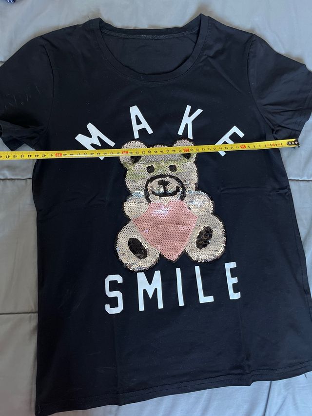 Camiseta negra oso lentejuelas MAKE SMILE