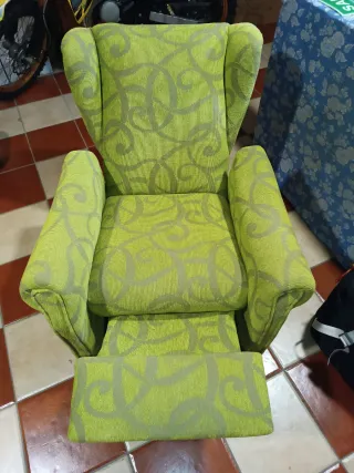 Sillón relax verde estampado