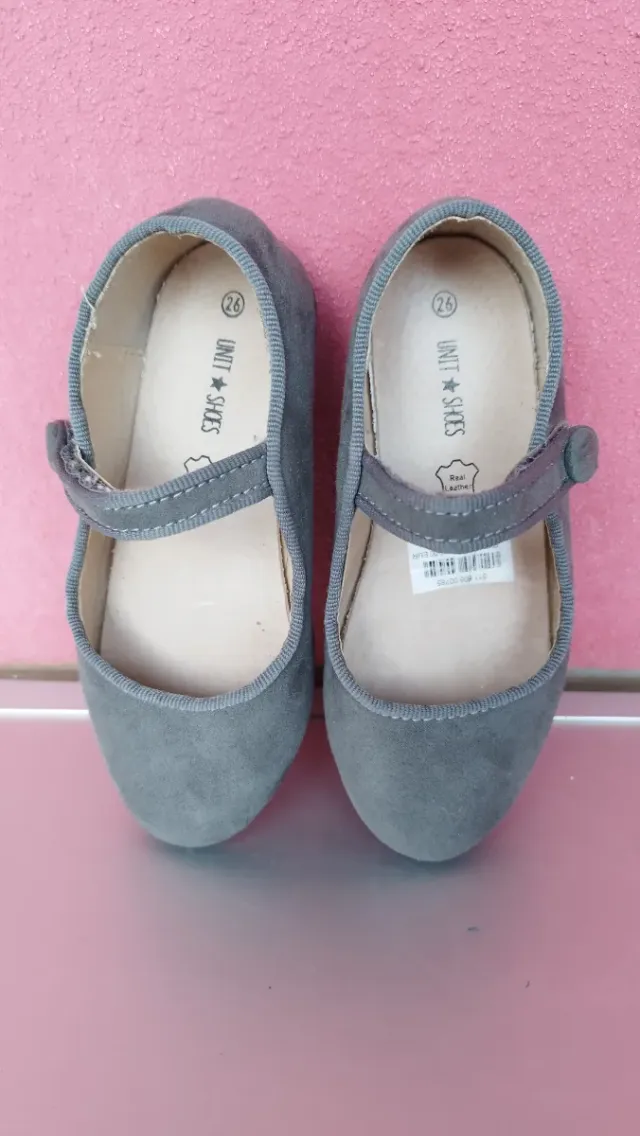 Merceditas niña grises talla 26