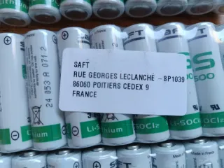 48 Pilas de Litio 3.6V 2.6A SAFT.