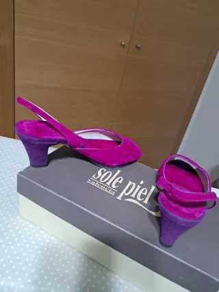 Zapatos de ante tacón fuxia y morado
