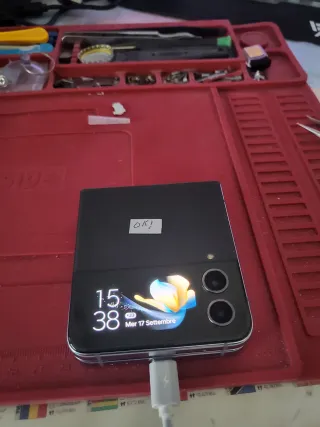 Lotto 2 display esterni Samsung Galaxy Zflip 4