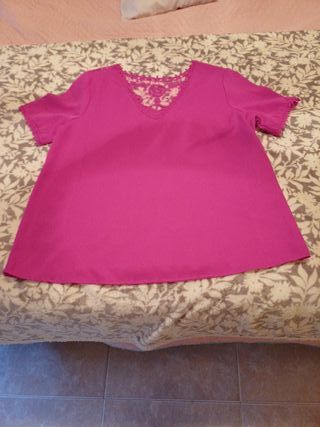 Blusa rosa  fusia manga corta con encaje