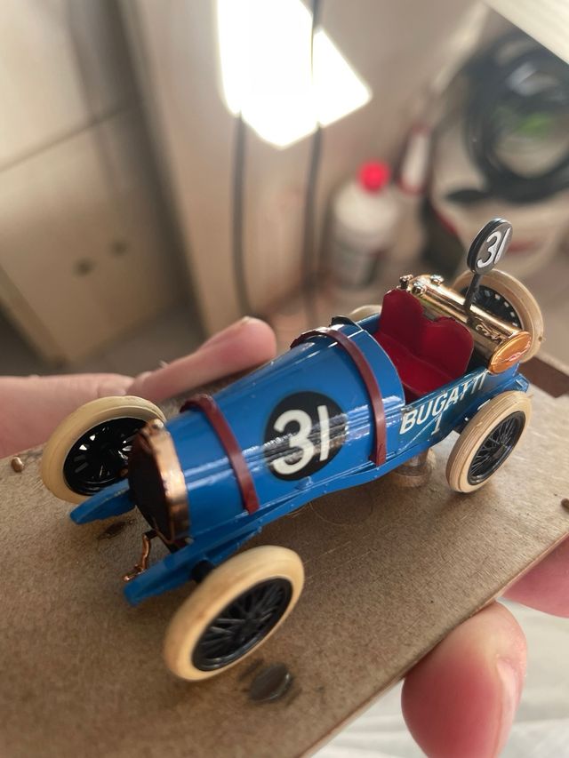Modellino Auto Bugatti Blu 31