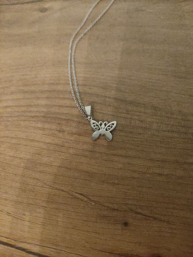 collana a farfalla in argento