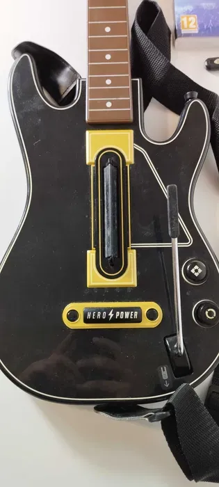 Guitar Hero Live PS3 Jogo + Guitarra