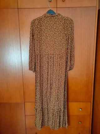 Vestido largo estampado lunares