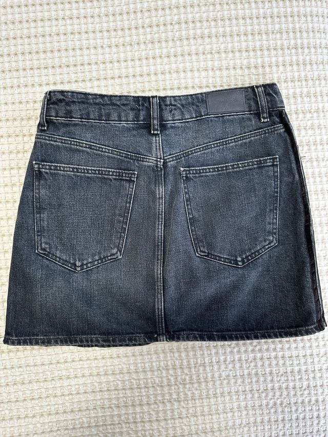 Falda vaquera gris de Zara