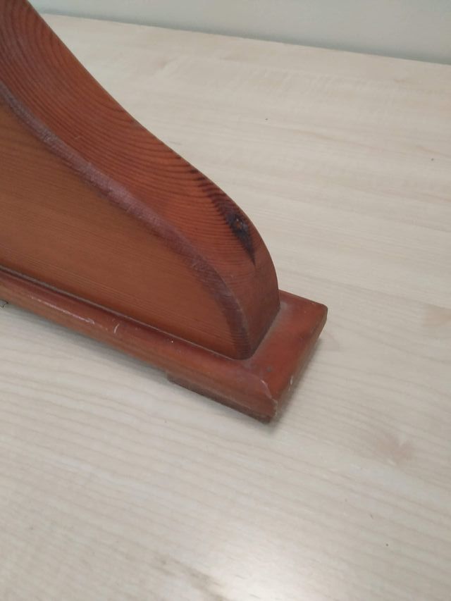 Soportes de madera maciza