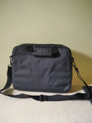 Funda tablet y funda portátil 4€ y 6€