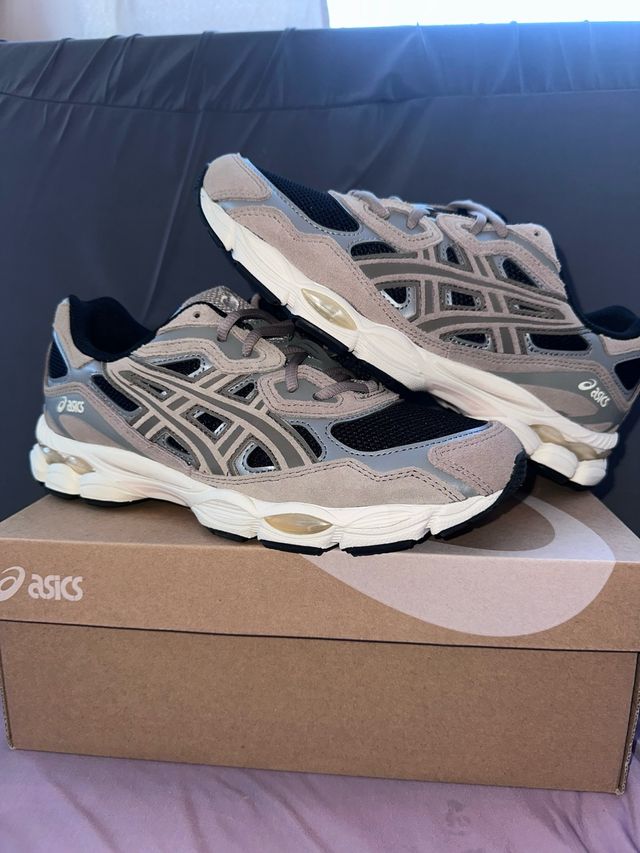 Asics Gel NYC Beige Talla 41.5