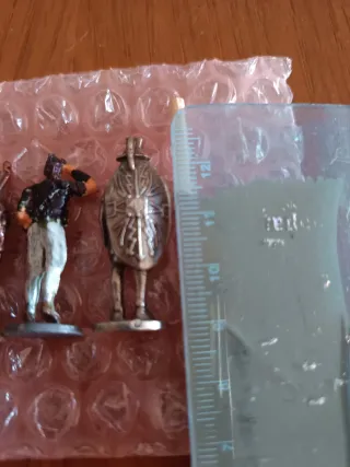 Lote 5 Figuras Metal Soldados