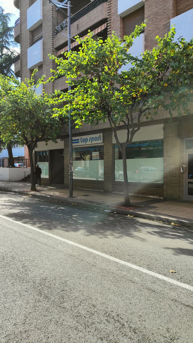 Local Comercial en Av. Aragón, Alcañiz