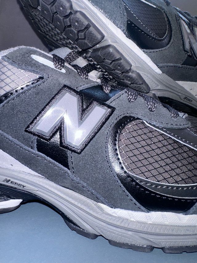 New Balance 2002R Talla 41.5
