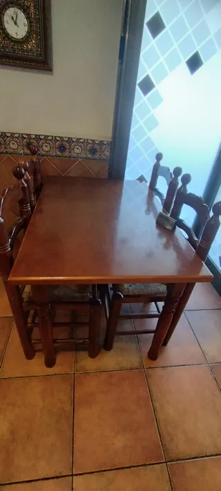 Mesa y Sillas de Madera para Restaurante