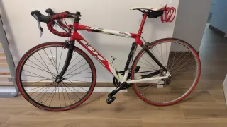 Bicicleta carretera BH se escuchan ofertas/cambios