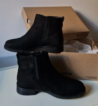 Botas Clarks Chelsea Negras Mujer