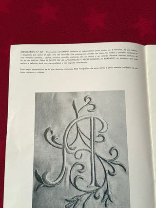 revista abecedarios para bordar. Vintage