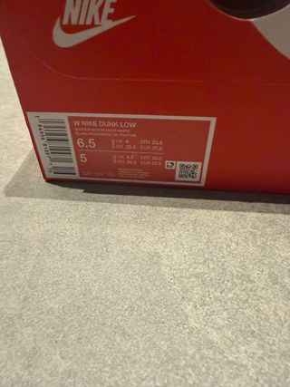 Nike Dunk Low Gris y Blanco