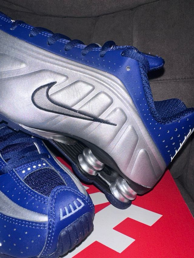 Nike Shox R4 Azul y Gris Talla 38.5