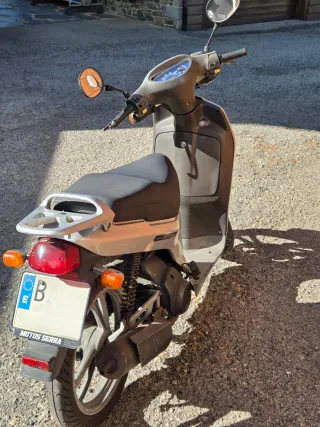Honda SH 100 Scoopy Plata