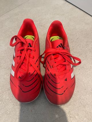 Botas de fútbol Adidas niño T32