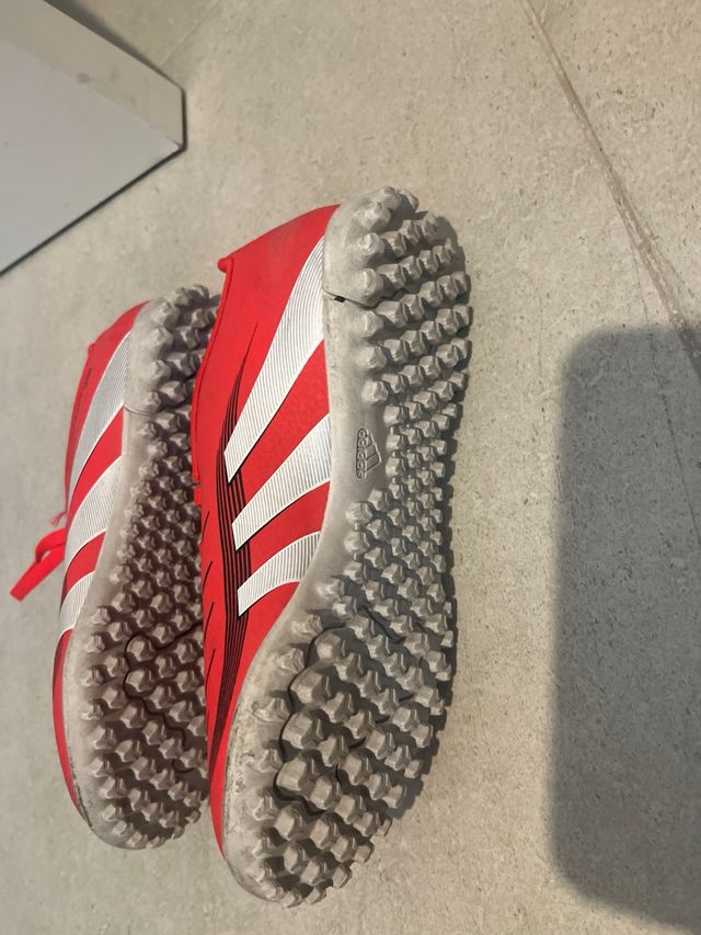 Botas de fútbol Adidas niño T32