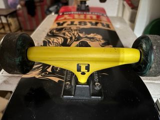 Monopatín Rasta Fury Jart Skateboards