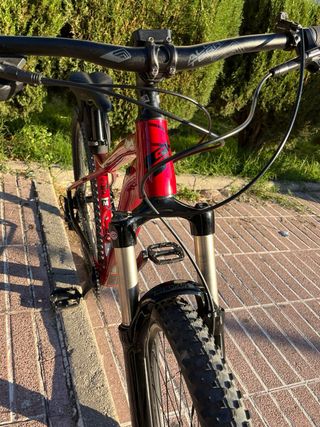 GT Avalanche Elite 29"