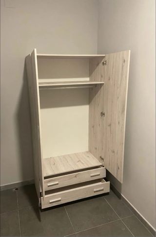 Armario puertas y cajones madera