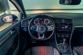 Volkswagen Golf GTI TCR (2019)