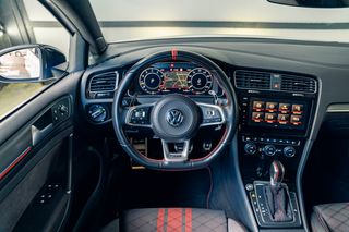 Volkswagen Golf GTI TCR (2019)