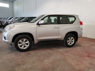Toyota Land Cruiser 150 2010