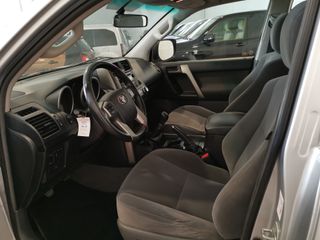 Toyota Land Cruiser 150 2010