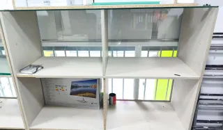 Estanterías de madera con cristal (2 unidades)