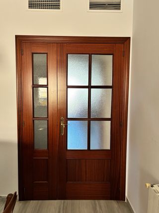 Puerta interior madera con cristal