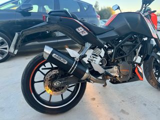 Moto KTM Duke Naranja 125cc