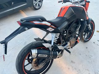 Moto KTM Duke Naranja 125cc