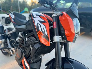 Moto KTM Duke Naranja 125cc