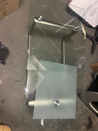 Mesa centro cristal y metal