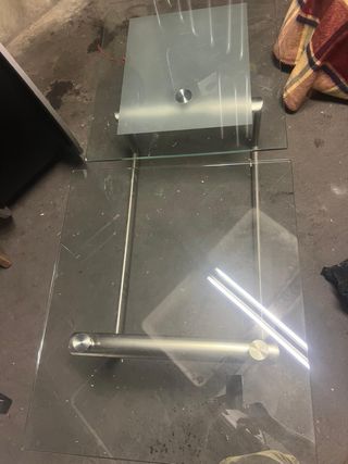 Mesa centro cristal y metal