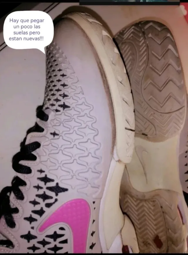 Zapatillas Nike Grises y Rosas