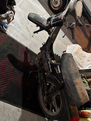 Derbi Variant sin papeles ni matricula