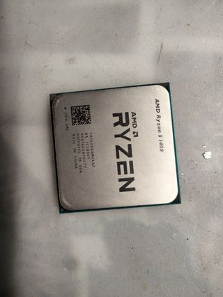 CPU AMD Ryzen 5 1400