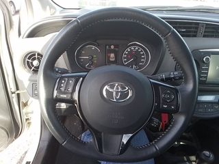 Toyota Yaris 1.5 100H Active 74 kW (100 CV)